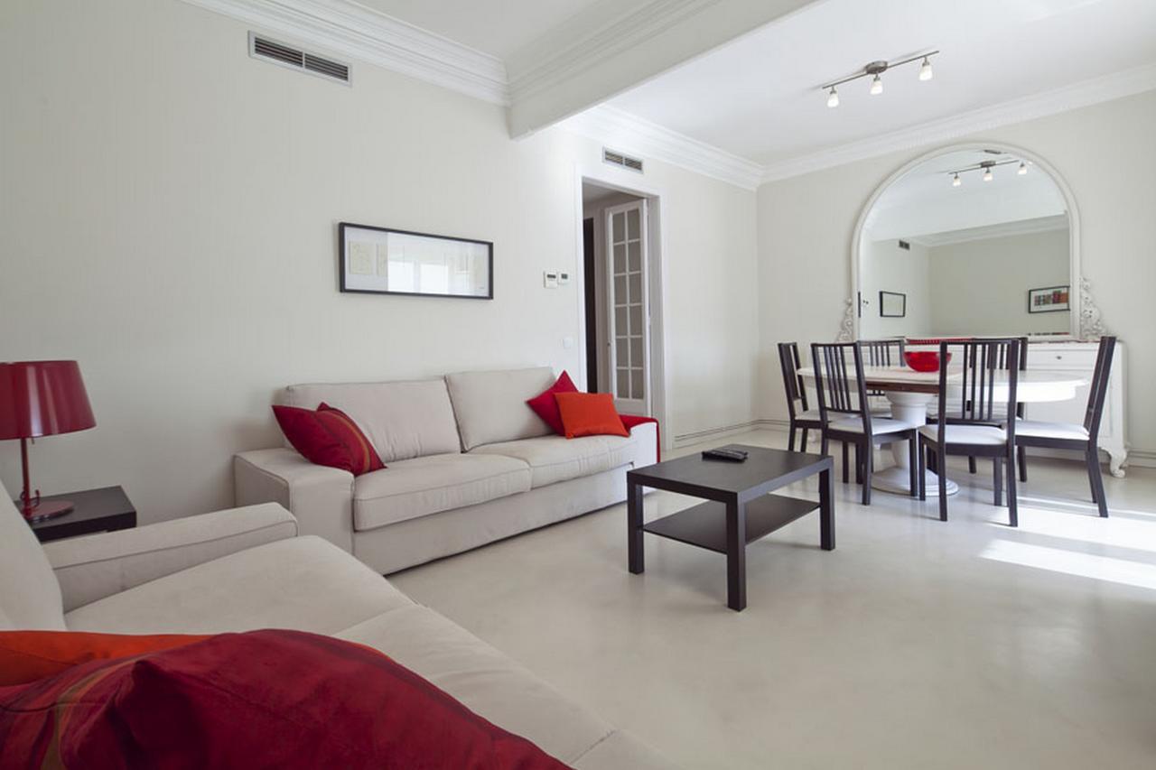 Central And Spacious Family Apartment Barcelona Exterior photo